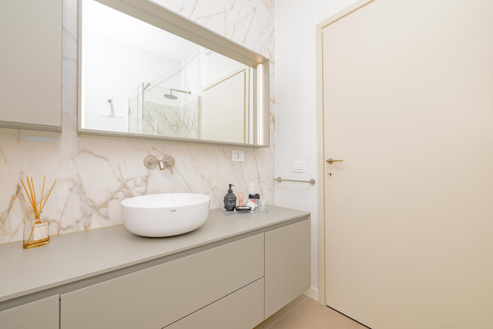 Elegance & Comfort Central Station 500Mt -15Minuti Duomo 밀라노 외부 사진